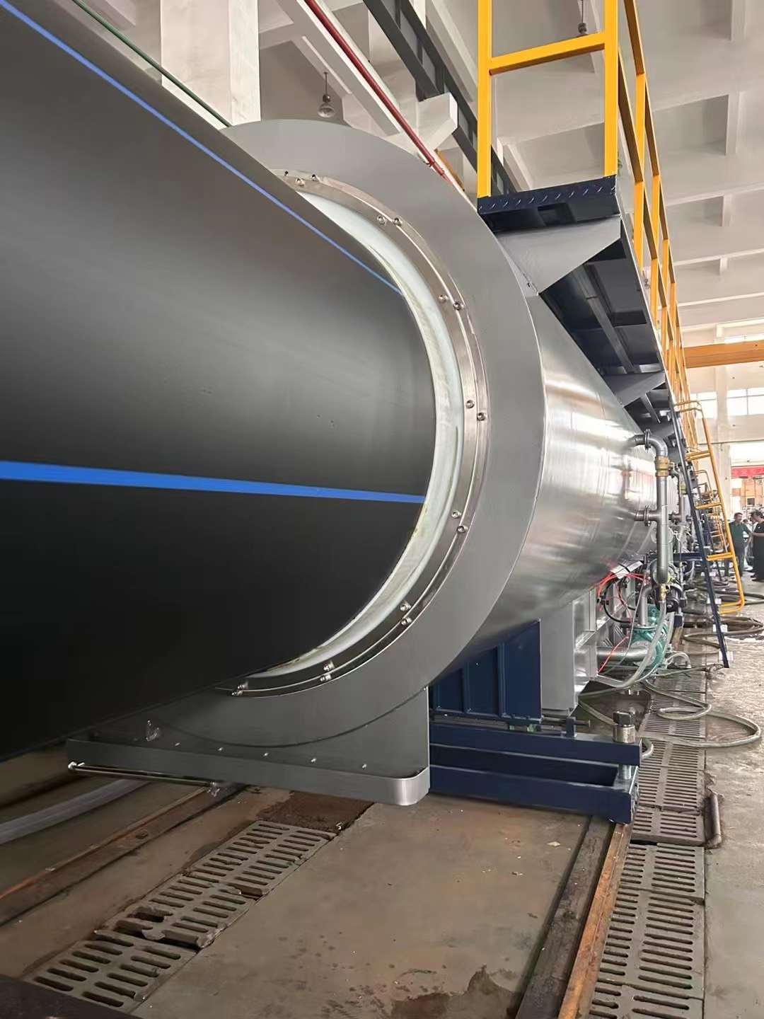 En ny PE1600(SDR13.6) ekstruderingslinje har blitt fullført og venter på levering!